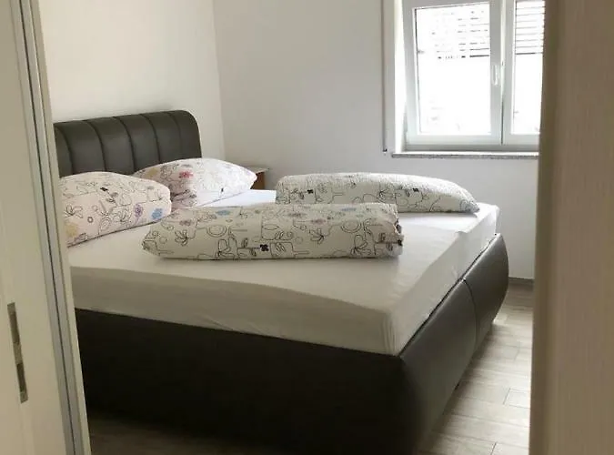 شقة Haus Maerzenbach